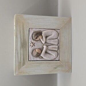 Willow Tree 2005 Collection by Susan Lordi Friendship-Memory Trinket Box Gift